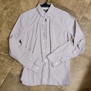 Van Heusen never Tuck long sleeve button up